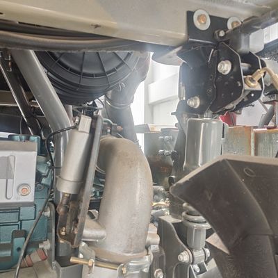 Βαρύ φορτίο 371HP6*4 HOWO Diesel Dump Truck με χειροκίνητο κιβώτιο ταχυτήτων και προσαρμοσμένο