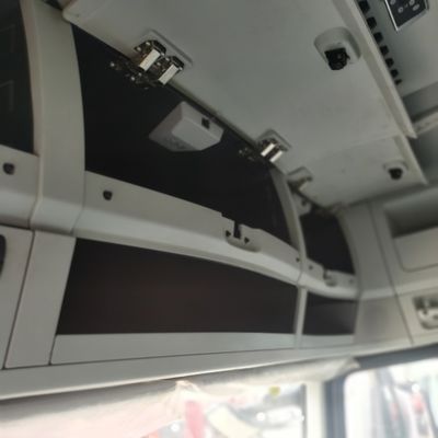 Πιστοποίηση ελαστικών ECE Sinotruck 400HP Μηχανή Αεροεξάρτηση Κάθισμα οδηγού Μέρη ημιαφορτηγού