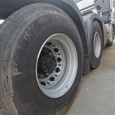 Πιστοποίηση ελαστικών ECE Sinotruck 400HP Μηχανή Αεροεξάρτηση Κάθισμα οδηγού Μέρη ημιαφορτηγού