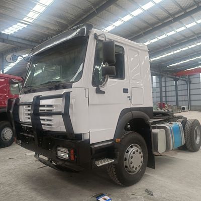 Μεταφορές 4×2 Τρακτέρ με 4×2 τροχό και νόμισμα ΗΠΑ