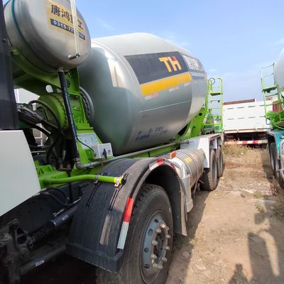 15-20 κυβικά X4 Sinotruck HOWO 371HP Φορτηγό μικτήρα σκυροδέματος για ≤5 θέσεις και 6 μήνες