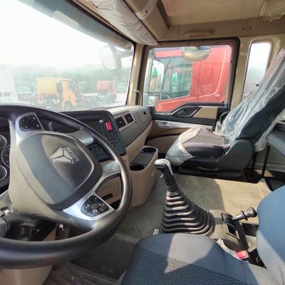 15-20 κυβικά X4 Sinotruck HOWO 371HP Φορτηγό μικτήρα σκυροδέματος για ≤5 θέσεις και 6 μήνες