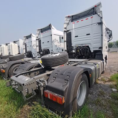 Σίτρακ 4X2 480 HP βαρύ φορτίο τρακτέρ με 1000L δεξαμενή καυσίμου Online και προσαρμογή