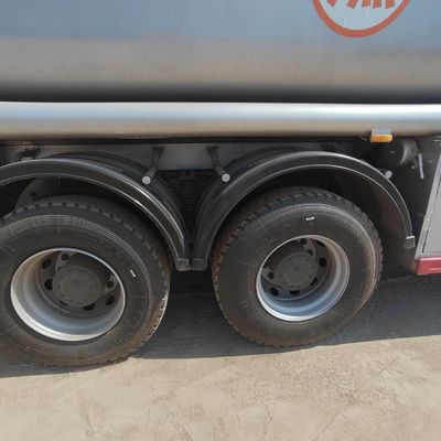 Sinotruk HOWO 6X4 336HP 15cbm Vakuum Tanker Truck Καθαρό φορτηγό μοντέλο Zz1257n4641W με 1