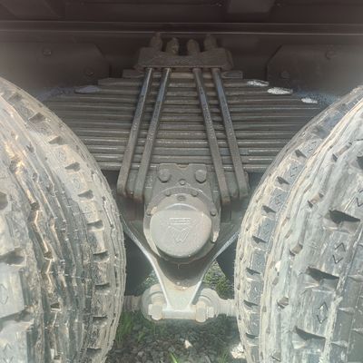 Προσαρμοσμένο αίτημα Hovo 6X4 LHD 30 τόνων φορτηγό μεταφοράς για τις ανάγκες μεταφοράς βαρέων φορτίων