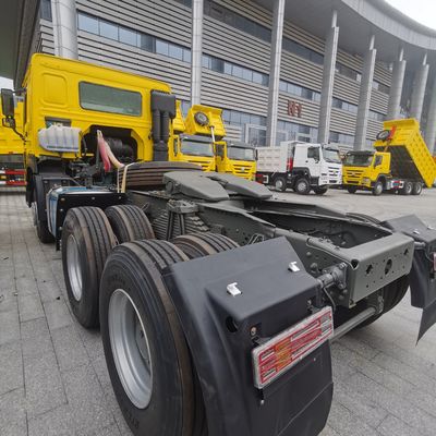 Εγκεκριμένο ECE βαρύ ελκυστήρα 6X4 με δεξαμενή καυσίμου 1000L και κάθισμα οδηγού με εναέρια ανάρτηση