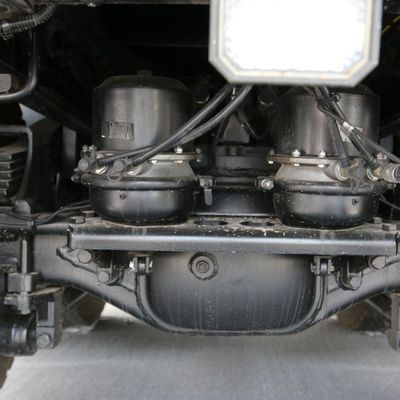 320HP Shacman 8X4 μεταχειρισμένο φορτηγό με υδραυλικό τιμόνι και ελαστικά Προσαρμοσμένο αίτημα