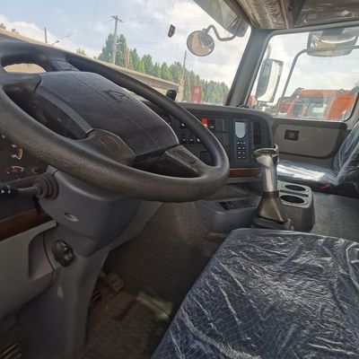 Τρακτέρ έλξης 371HP HOWO βαρέος τρακτέρ με δεξαμενή καυσίμου 1000L Euro2/Euro3/Euro4