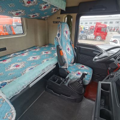 Αεροεξάρτηση Κάθισμα Κάθισμα οδηγού Ισχυρός κινητήρας 480HP και 6X4 Sinotruck διαμόρφωση