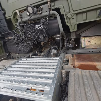 Πιστοποιημένος από το DOT κινητήρας 480HP και κάθισμα εναέριας ανάρτησης για ισχυρό ελκυστήρα