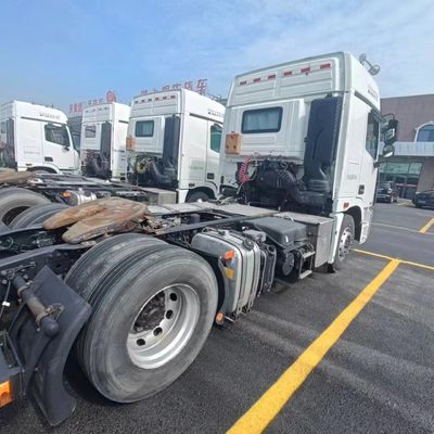 Τρακτέρ Sinotruck με ατμοεξάρτηση καθίσματος ρυμούλκηση βαρέων οχημάτων αποτελεσματικά