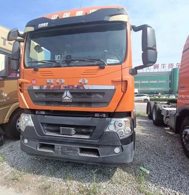Χρησιμοποιούμενο HOWO 6X4 Τρακτικό φορτηγό για ρυμούλκηση ημιπροωθητήρων Προσαρμογή και μέγεθος συσκευασίας