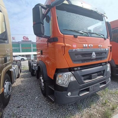 Χρησιμοποιούμενο HOWO 6X4 Τρακτικό φορτηγό για ρυμούλκηση ημιπροωθητήρων Προσαρμογή και μέγεθος συσκευασίας
