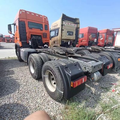 Προσαρμοσμένο αίτημα βαρύ φορτίο Sinotruk HOWO 6X4 Τρακτέρ φορτηγό για μεταφορικές ανάγκες
