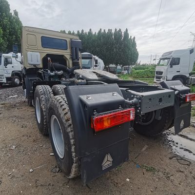 Χρησιμοποιούμενο φορτηγό ελκυστήρα HOWO 400L με δεξαμενή καυσίμου και προσαρμοσμένο αίτημα