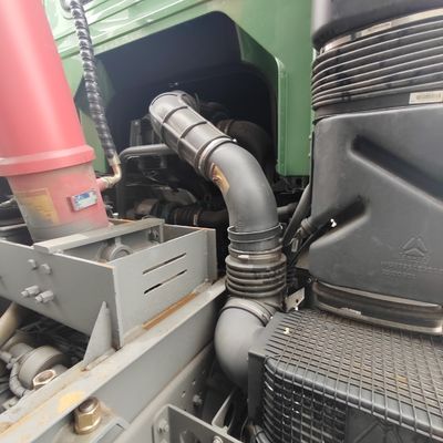 Αξιόπιστος Sinotruck βαρύ φορτηγό για εξόρυξη και μεταφορικές λύσεις προσαρμογή