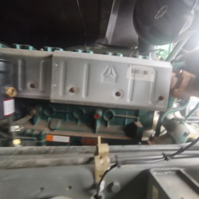 Υδραυλικό σύστημα πέδησης βαρύ φορτίο λευκό ελκυστήρα με ελαστικά και προσαρμογή