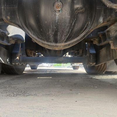 Βόρειο φορτηγό με ντίζελ Delong X6000 1000L δεξαμενή καυσίμου ρυμουλκούμενο με 5 θέσεις