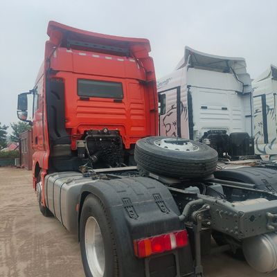 Η δεξαμενή καυσίμου 600L Sitrak4X2 είναι κατάλληλη για την κατασκευή και το τροχόσπιτο.