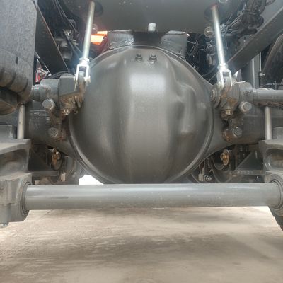 Σάντεκα 4X2 Τρακτέρ Χρησιμοποιούμενο φορτηγό μεταφοράς με δεξαμενή καυσίμου 600L και ≤5 θέσεις