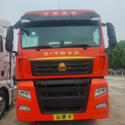 Βαρύ φορτίο Sitrak Diesel Tractor Μεταφορικό φορτηγό 4X2 με φορτηγό κουτί από ανθρακούχο χάλυβα