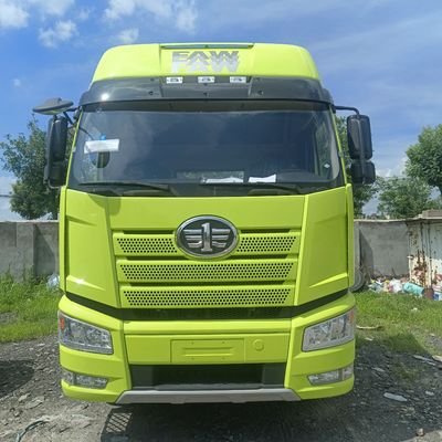 ZZ4257N3247E1H 6.8x2.5x3.8m FAW Jiefang J6p420HP Ντίζελ 6X4 Τρακτέρ Μεταφορικού Οχήματος