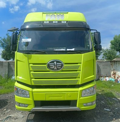 FAW Jiefang J6p420HP Ντίζελ 6X4 βαρύ ελκυστήρα φορτηγό με 6 μήνες μετά την πώληση υπηρεσία