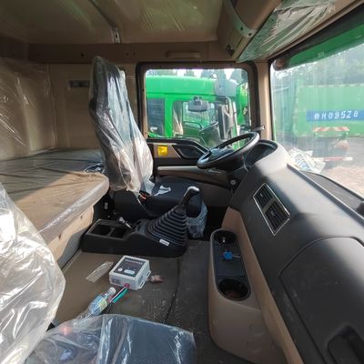 Προσαρμοσμένο Sinotruk HOWO 6X4/8X4 βαρύ φορτηγό με 6 μήνες υπηρεσία μετά την πώληση