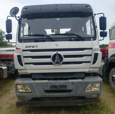 Ελκυστήρας βαρέος φορτίου Beiben με ελαστικά 420HP πιστοποιημένο από την ECE &gt; 8L χωρητικότητα κινητήρα