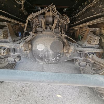 Η Foton Auman χρησιμοποιεί φορτηγό απορριμμάτων για την έλξη ημιπροωθητήρα υψηλής χωρητικότητας και απόδοσης