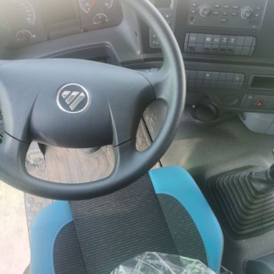 Η Foton Auman χρησιμοποιεί φορτηγό απορριμμάτων για την έλξη ημιπροωθητήρα υψηλής χωρητικότητας και απόδοσης