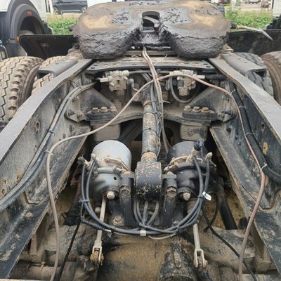 Υλικό κιβώτιο φορτίου από χάλυβα άνθρακα 430HP βαρύ φορτηγό Beiben με σασί Sinotruk