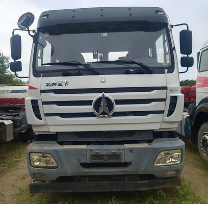 Τρακτέρ Beiben 6X4 με υδραυλικό σύστημα διεύθυνσης και χωρητικότητα φορτίου 31-40 τόνων