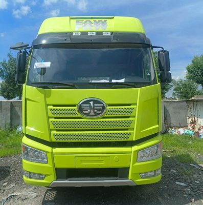 Πολυδιάστατο FAW Jiefang J6p420HP Ντίζελ βαρύ φορτηγό με 400L απόδοση δεξαμενής καυσίμου