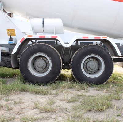 Οχήματα συνδυασμού τσιμέντου Sinotruk 8x4 και ελαστικό για βαριά κατασκευαστικά έργα
