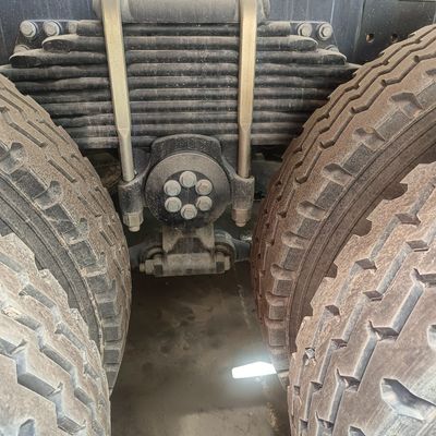 Μεταλλικά φορτηγά με σασί Sinotruk και υδραυλικό σύστημα διεύθυνσης Αρχική πληρωμή