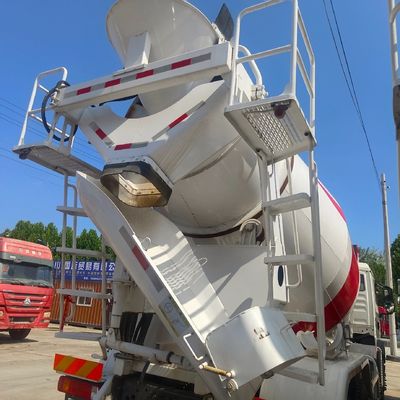 Καύσιμο Μέγιστη ισχύς 300-400 ίππων Ντίζελ τσιμέντο ανάμειξη φορτηγό για έργα κατασκευής