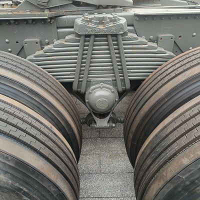 Σινοτρούκ 6X4 Τρακτέρ με ισχυρό κινητήρα ντίζελ και υδραυλικό σύστημα διεύθυνσης