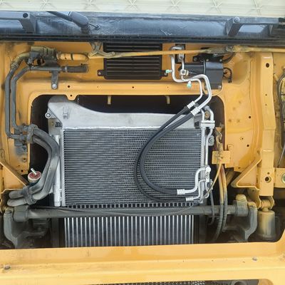 Εγχειρική μετάδοση HOWO Diesel Truck Head με δεξαμενή 600L