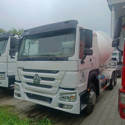 Ντίζελ 380HP 12m3 Sinotruk Τάξι Μεγάλης ισχύος Μείγμα σκυροδέματος φορτηγό με υποστήριξη ισχύος