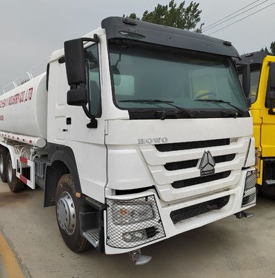 Sinotruk HOWO 6X4 15000L 2000m sup3 Φορτηγό παράδοσης πόσιμου νερού ψεκασμού