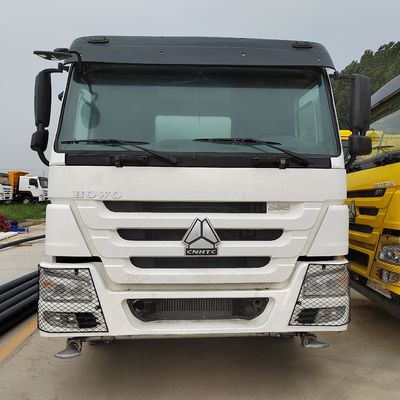 Σπρέιζινγκ Sinotruk HOWO 6X4 φορτηγό παράδοσης νερού με πακέτο ακαθάριστου βάρους 13570.000kg