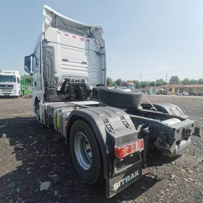 Ενίσχυρο φορτηγό μεταφοράς φορτίου Sitrak Tractor με καθίσμα εναέριας ανάρτησης ZZ4257N3247E1H