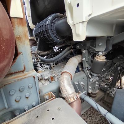 Μεταφορικό φορτηγό Sinotruck Sitrak Χρησιμοποιούμενο 6X4 CNG 460HP Τρακτέρ-φορτηγό με υψηλή αντοχή