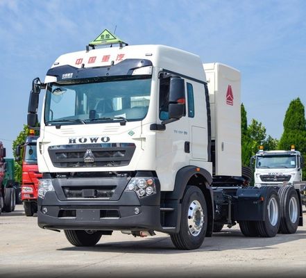 Χρησιμοποιούμενο Sinotruck HOWO 6X4 CNG Tractor Truck Load Capacity 31-40t Πιστοποίηση ελαστικών GCC
