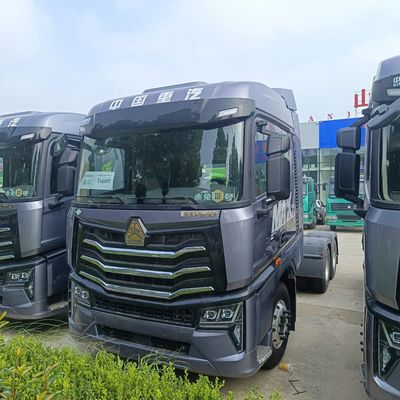 Εθνικό βαρύ φορτηγό HOWO700HP 6x4 10 τροχών Χρησιμοποιούμενο φορτηγό μεταφοράς έλξης το 2024