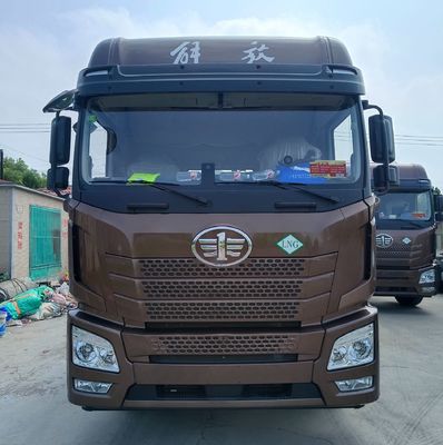 Μεταφορικό όχημα 630HP με σασί και ελαστικά Sinotruk