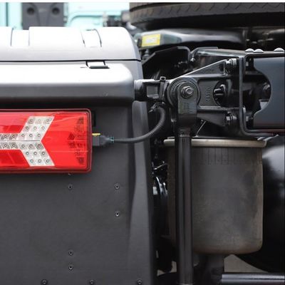 Τρακτικό φορτηγό τύπου 4×2 FAW X6000 510HP για καύσιμο ΥΦΑ και ΥΦΑ