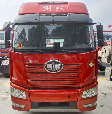 Οικονομικά FAW Jiefang J6p Αεριοκίνητο 6X4 φορτηγό μεταφοράς με κινητήρα &gt; 8L