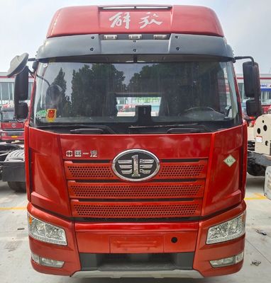 FAW Jiefang J6p Αεριοκίνητο φορτηγό 6X4 με τρακτέρ Μεταφορά με πακέτο Ακαθάριστο βάρος 8870.000kg